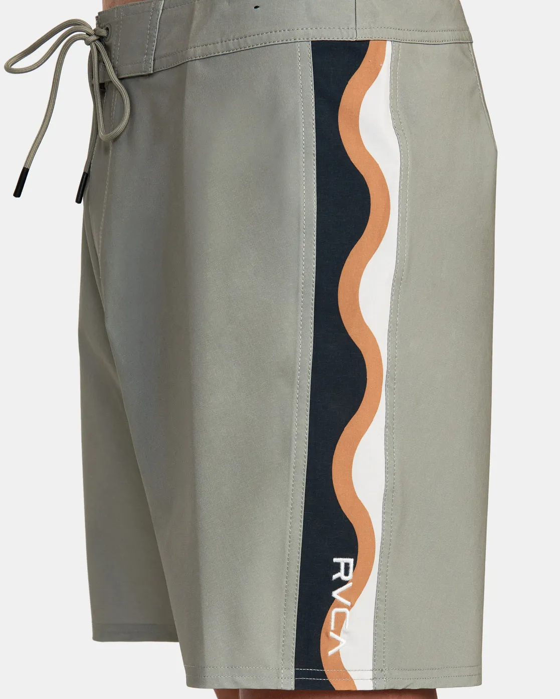 Apex 18" Boardshorts - Aloe Wave