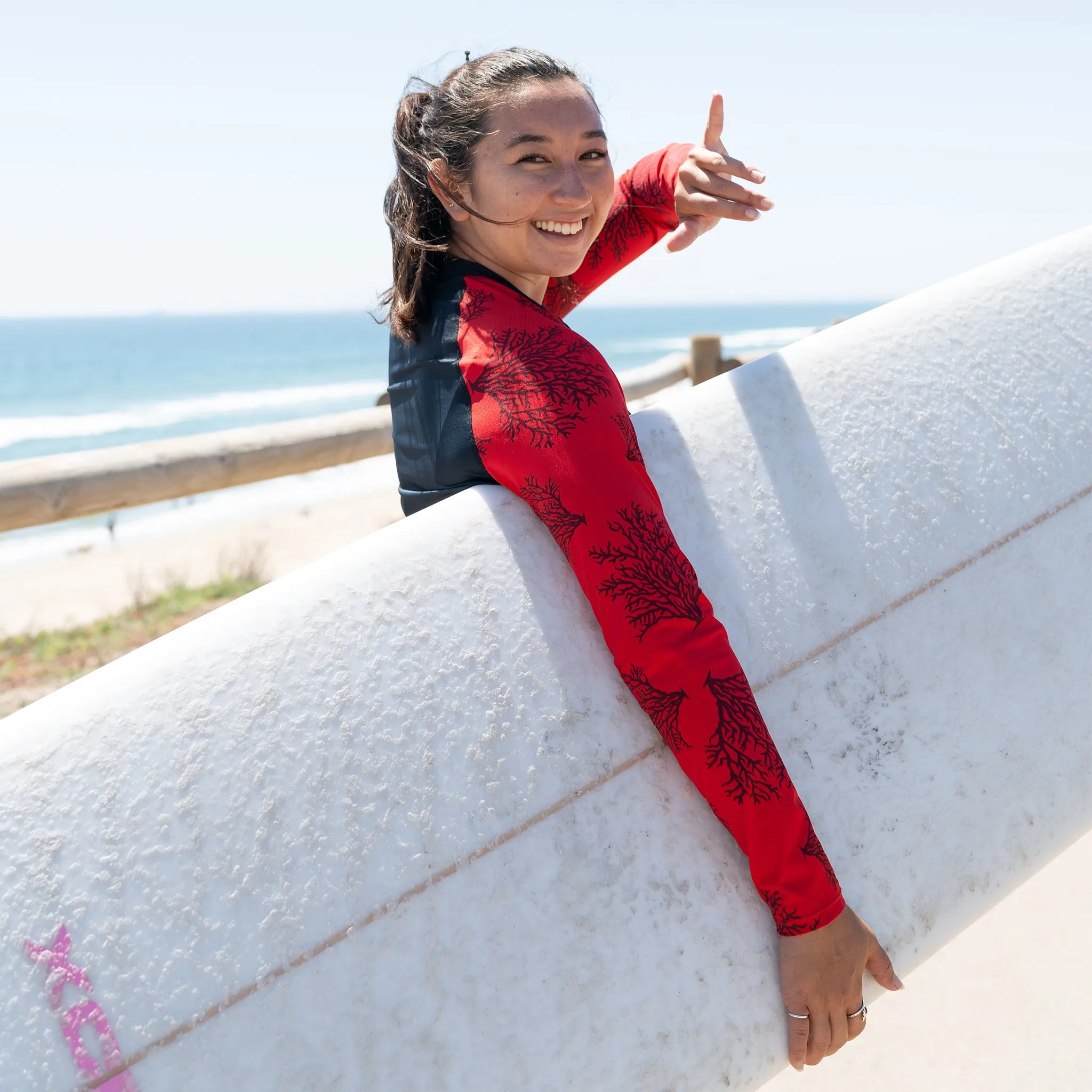 Women's Ocean Ramsey Water Inspired Long Sleeve Ventx Relaxed Fit UV Top - Black/Red Coral Print